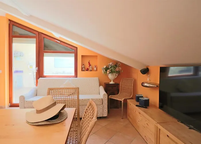 Incanto Sorrentino - De Vivo Realty *